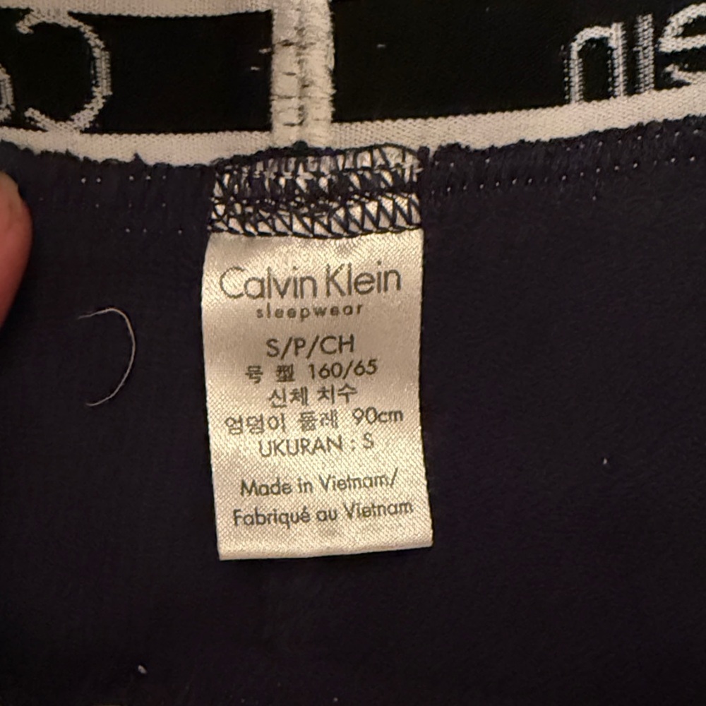 Calvin Klein women’s Navy Boxer shorts - Picture 2 of 2